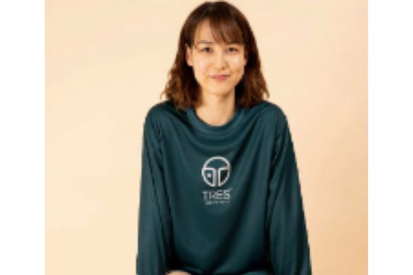 モデルとして活動する田中真美子さん