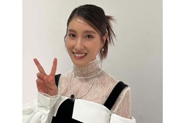 土屋太鳳さんのInstagramの投稿では輪郭がほっそりしている